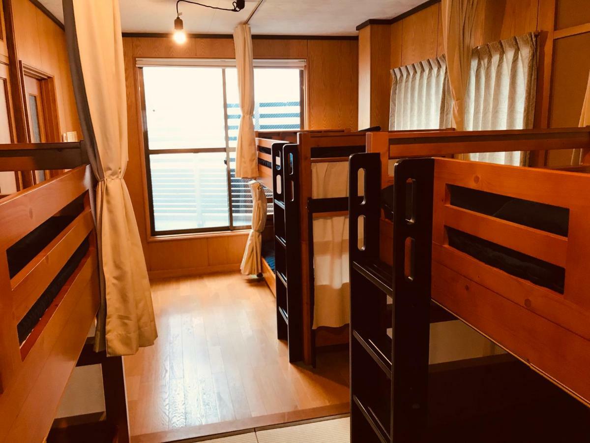 Ropeway St. Guesthouse Matsuyama  Esterno foto
