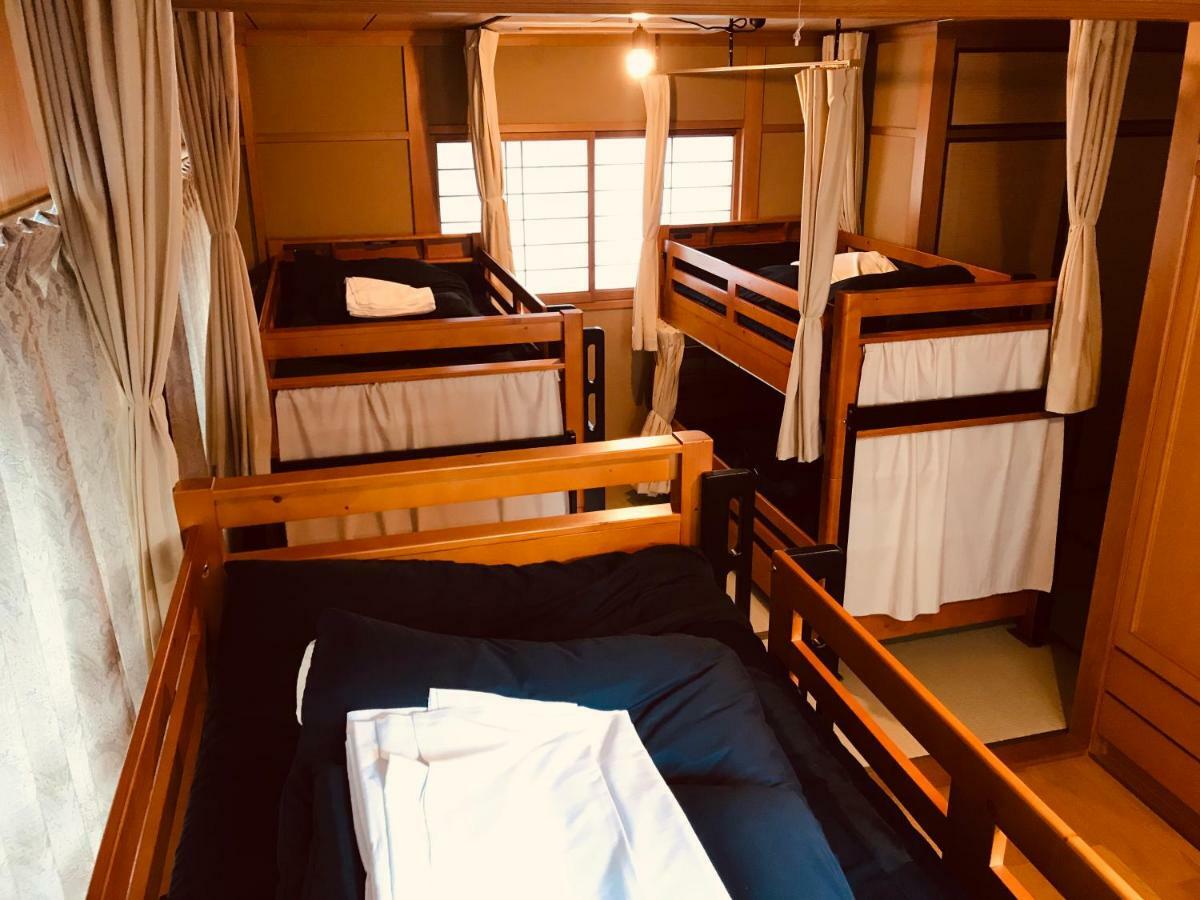Ropeway St. Guesthouse Matsuyama  Esterno foto
