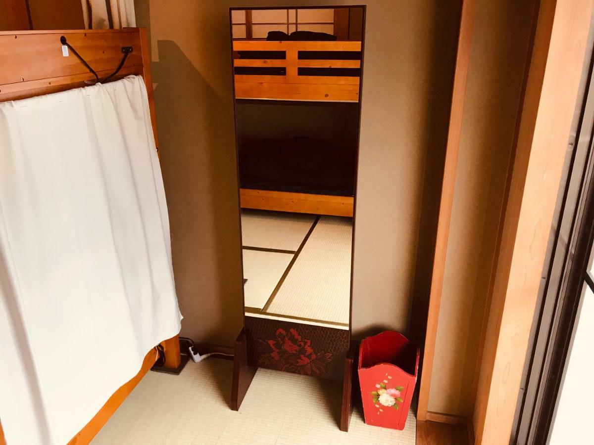 Ropeway St. Guesthouse Matsuyama  Esterno foto