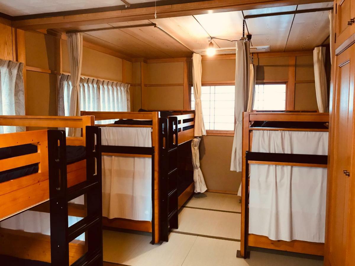 Ropeway St. Guesthouse Matsuyama  Esterno foto