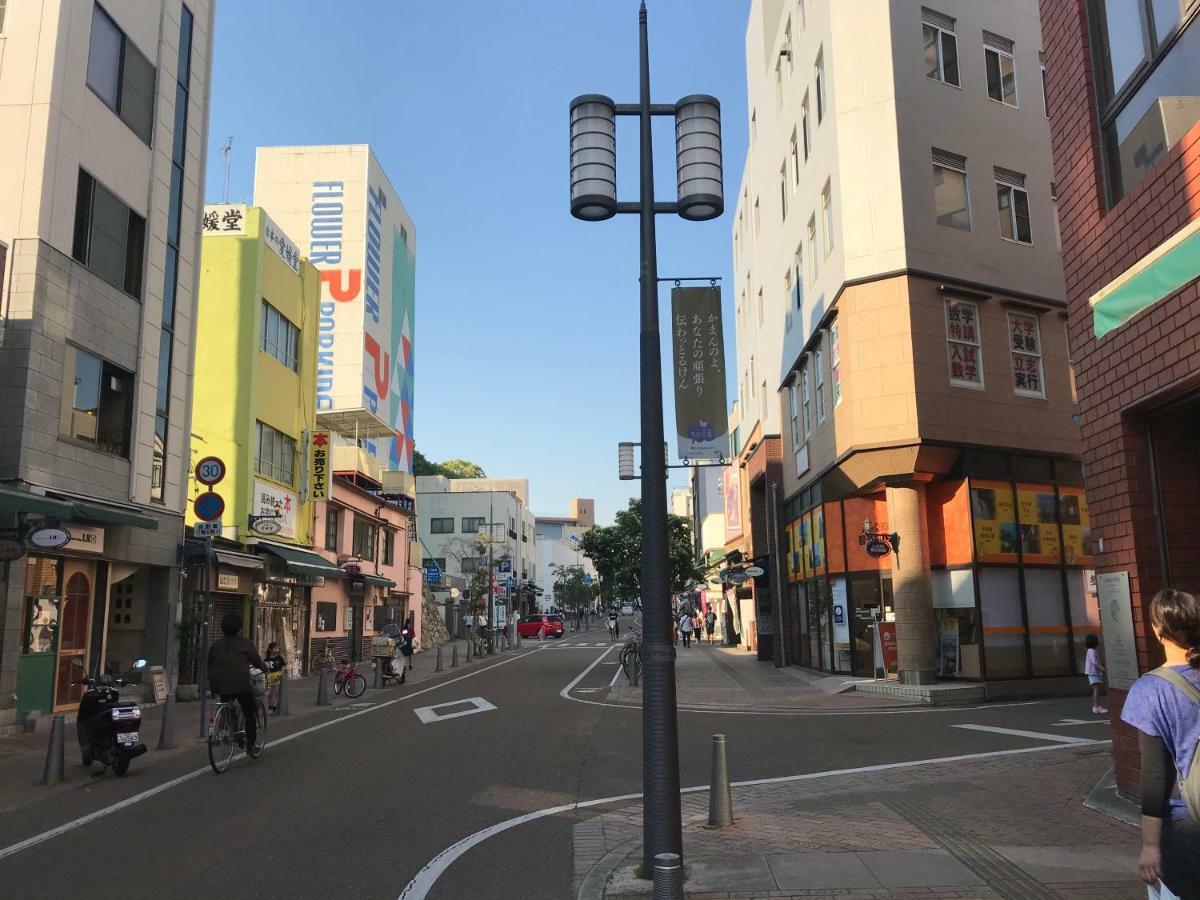 Ropeway St. Guesthouse Matsuyama  Esterno foto