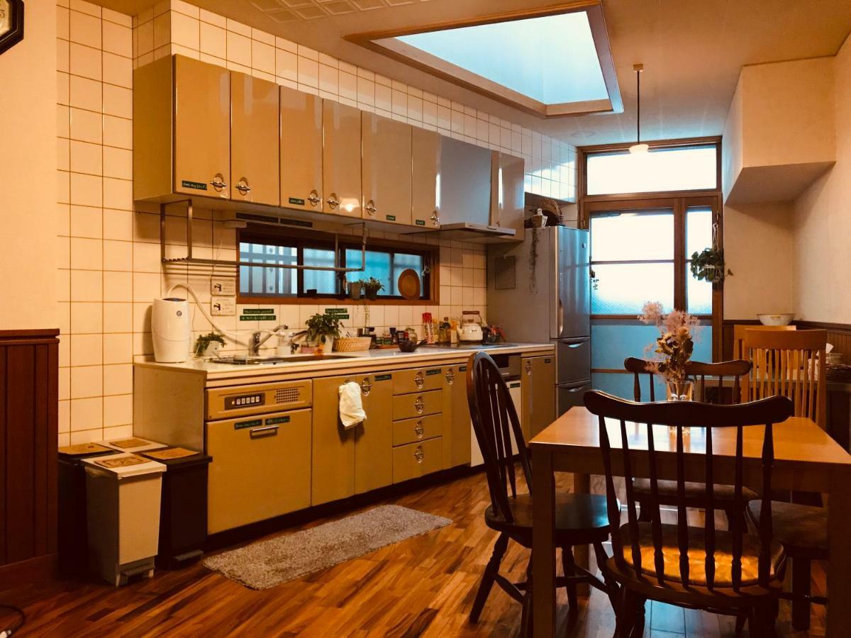 Ropeway St. Guesthouse Matsuyama  Esterno foto